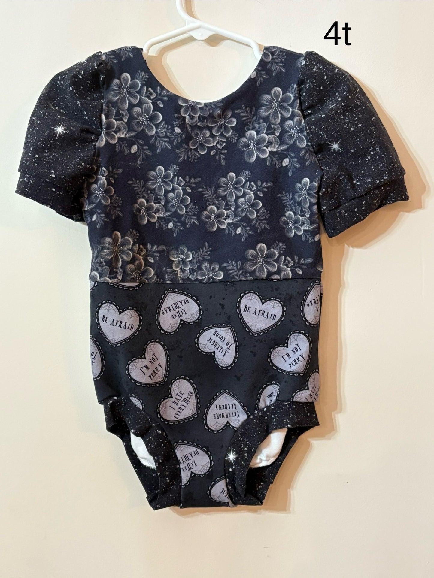 Black Puff Sleeve Leo